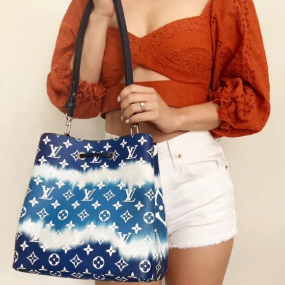 Louis Vuitton Neo Noe Bucket Bag Monogram LV Escale Blue White Watercolor M45126 - Picture 2 of 3